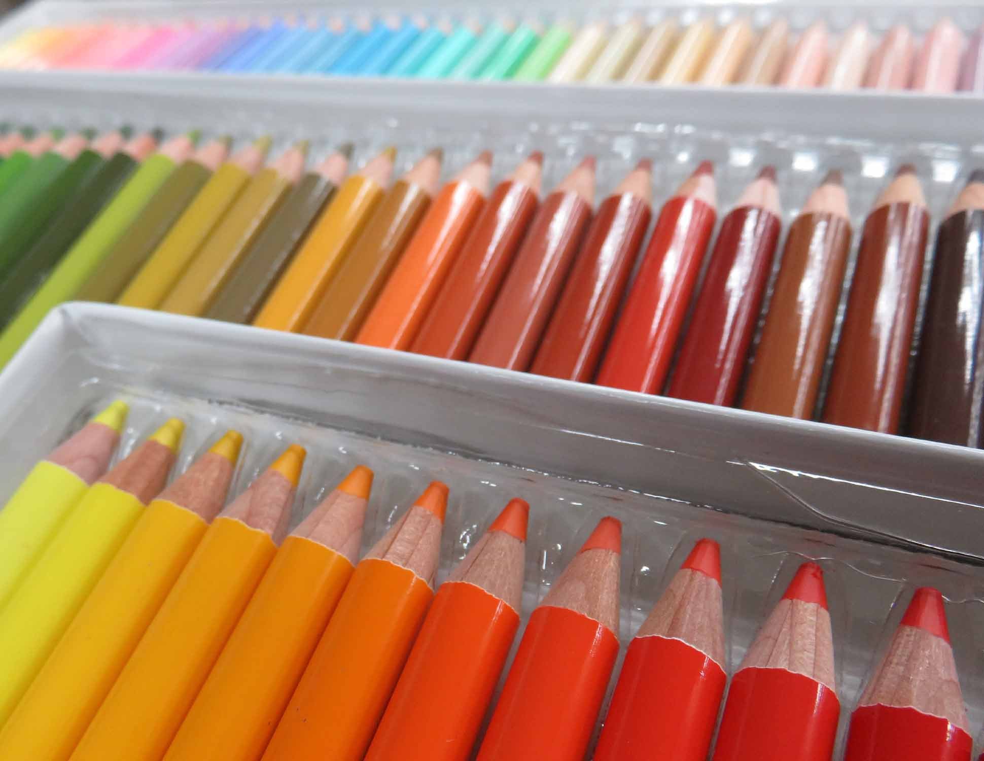 Amazon.co.jp: ホルベイン アーチスト色鉛筆 OP946 150色 木函セット