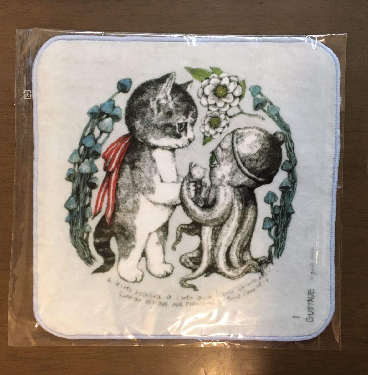 Amazon.co.jp: レア ヒグチユウコ タオルハンカチ こねことうみねこ 1