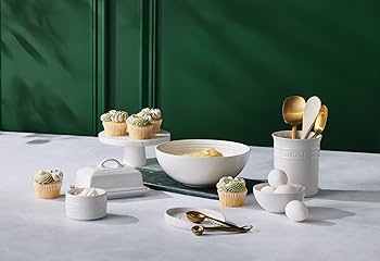 Amazon.com: Le Creuset Stoneware Round Ramekin Straight Wall Set