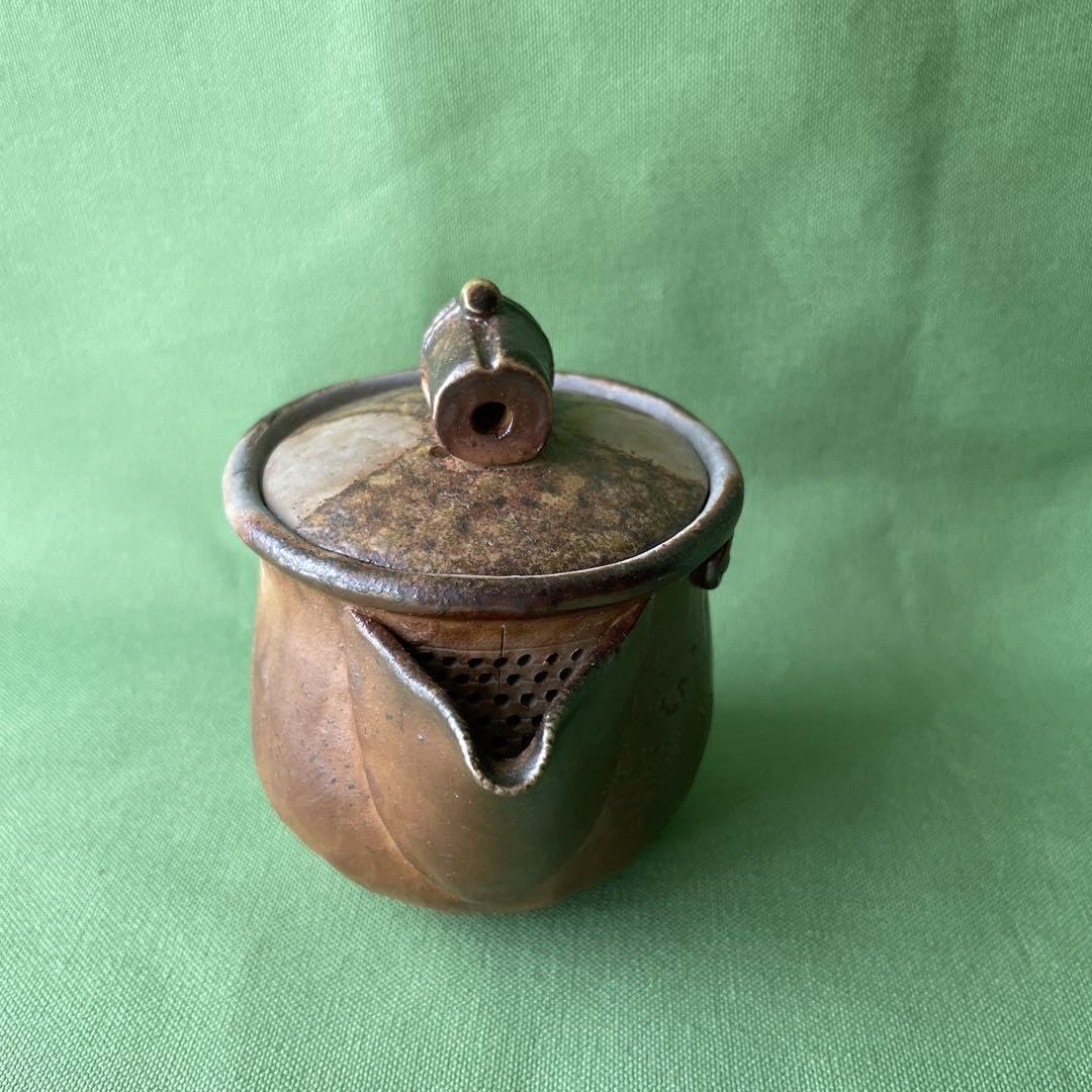 備前焼手びねり 宝瓶 竹摘み さんぎり① 備前焼手びねり 宝瓶 竹摘み