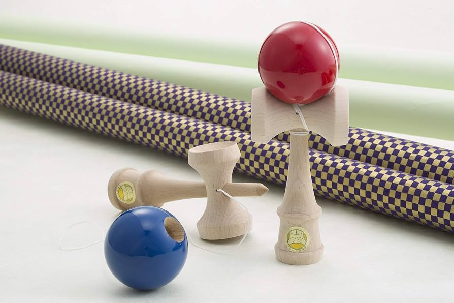 Amazon.co.jp: 日本けん玉協会認定 昔なつかしけん玉 【赤】 けん玉