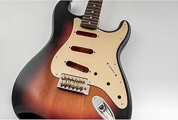 Amazon | Musiclily Pro 11穴アルミ製SSSストラトキャスター