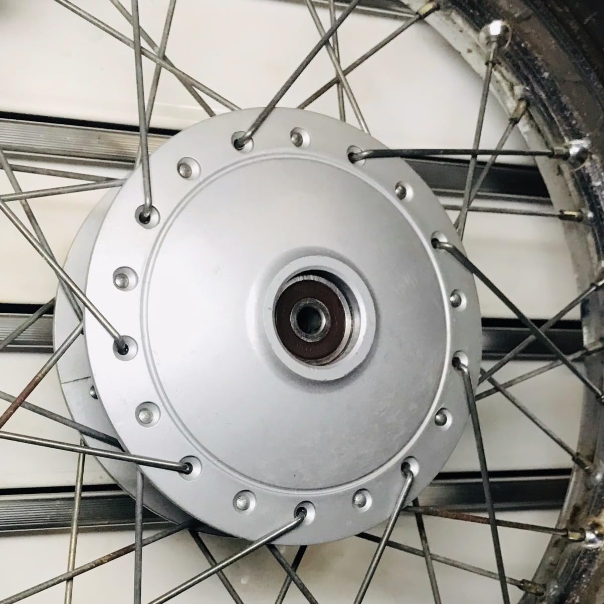 Amazon.co.jp: フロントホイールベアリング グラストラッカー ビッグ