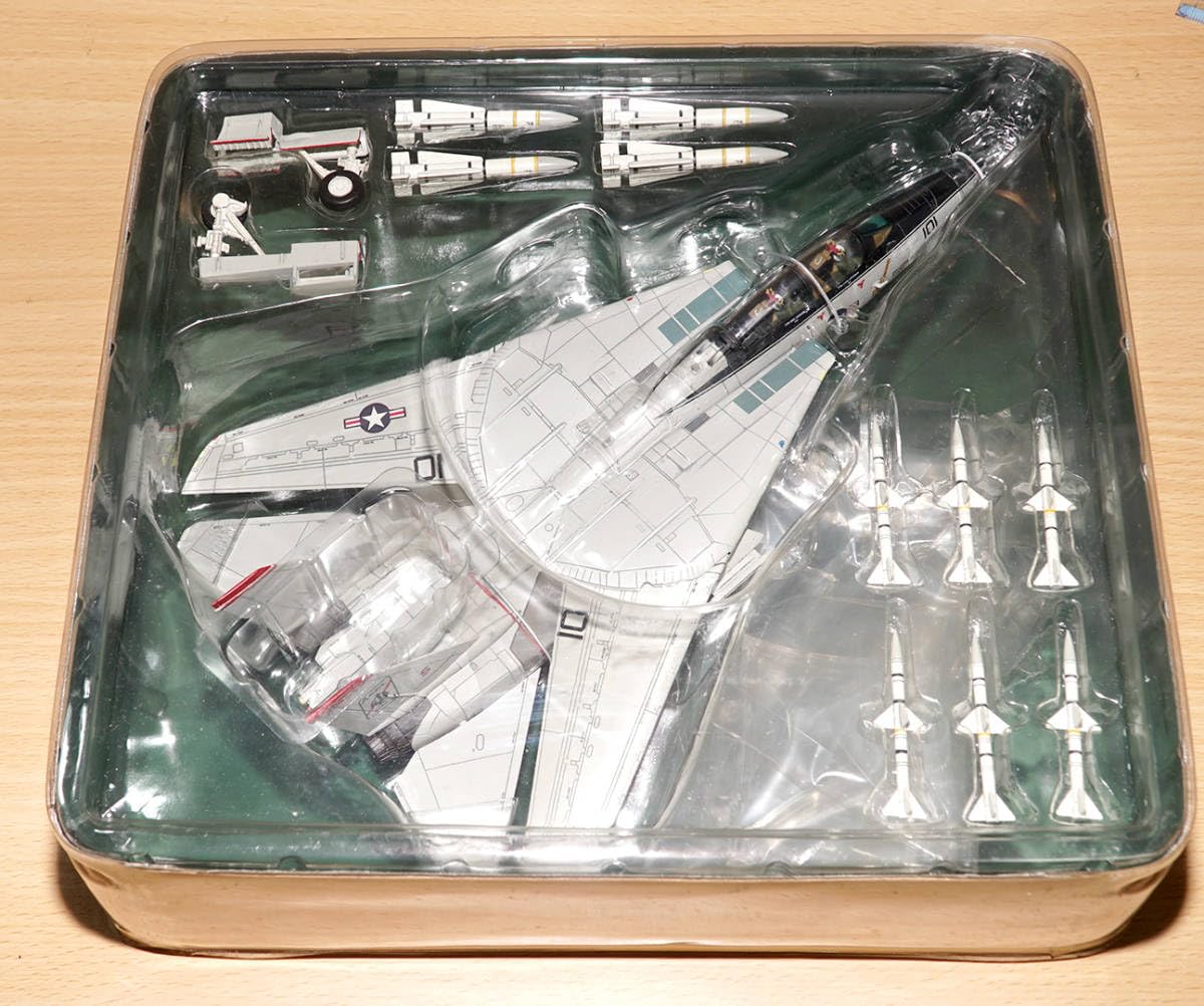 Amazon.co.jp: UNIMAX FORCES OF VALOR 1/72 アメリカ海軍 F-14A