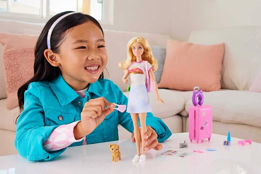 Amazon.com: Barbie Doll & Accessories, Travel Set with Puppy and