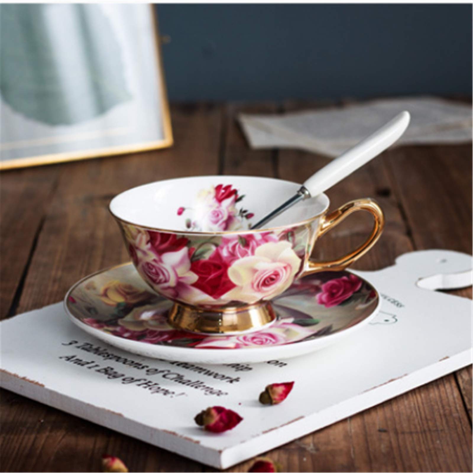 N278、華麗なる立体花 硬質磁器 急須コ—ヒ— 红茶 カップ&ソーサー