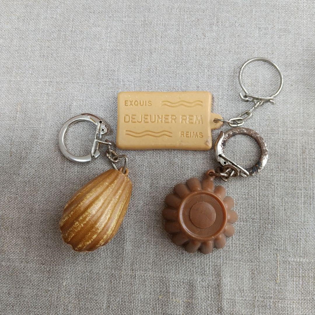 フランス雑貨☆フレンチキーホルダー大量100個セット①☆フレンチパブ