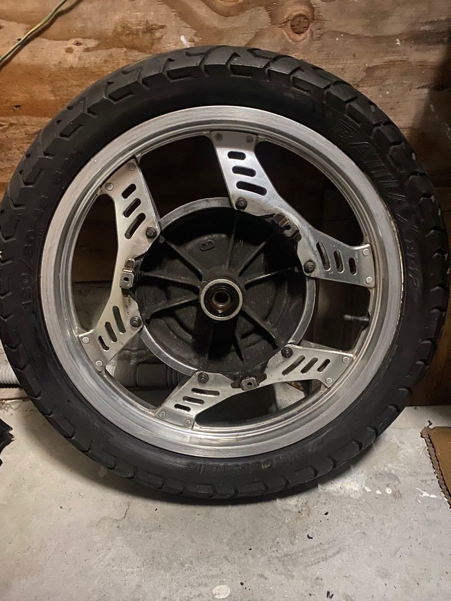 CBX550f 純正ホイール新品同様タイヤ付き