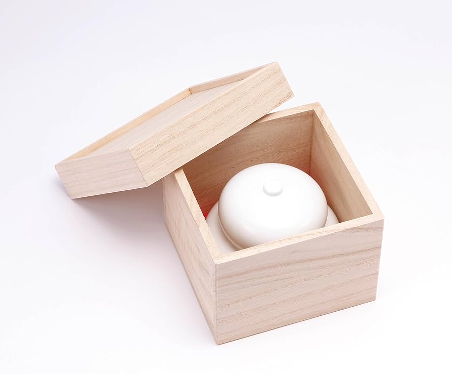 Amazon.co.jp: 薬師窯(yakushigama) 干支 鏡餅 飾り(大・収納桐箱台付