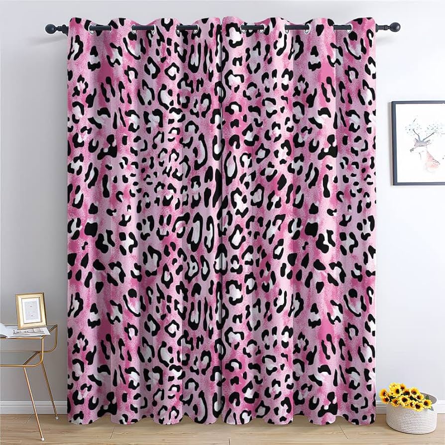 Amazon｜絶妙な遮光カーテン ピンクヒョウ柄カーテン 寝室 リビング