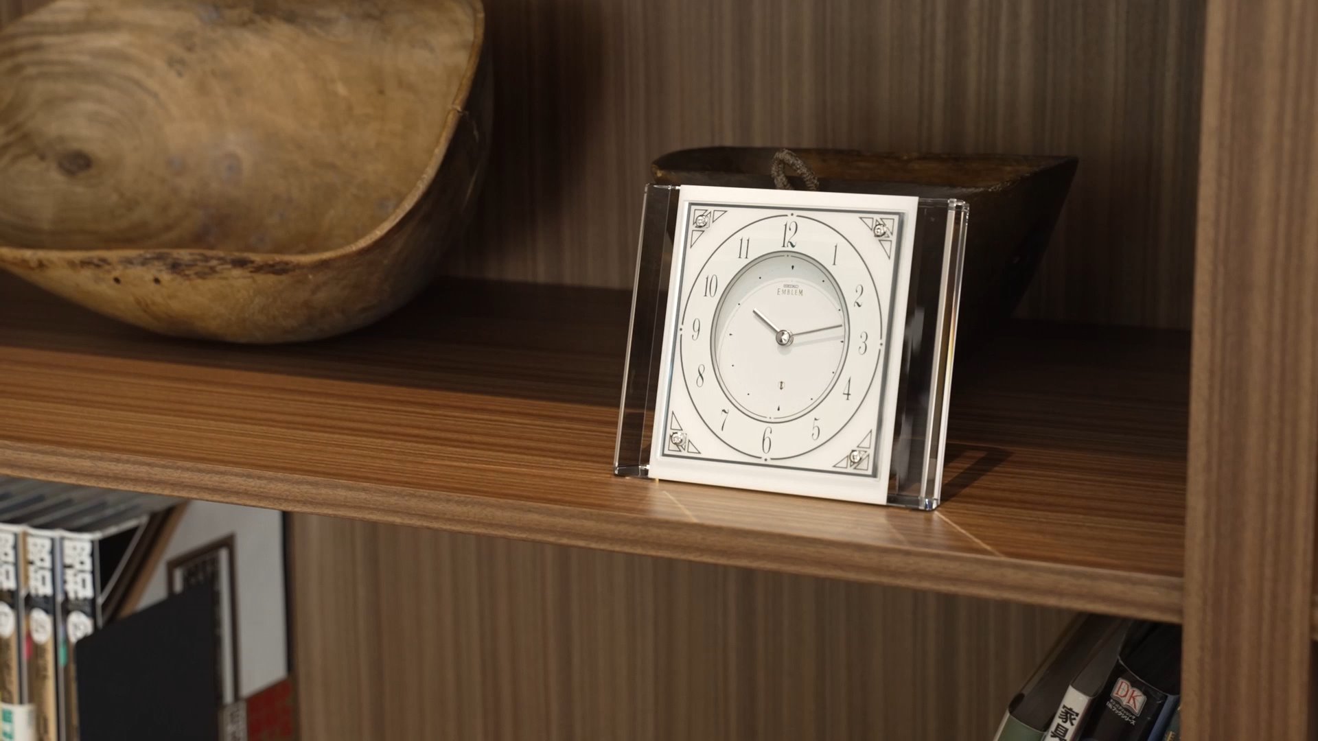 Amazon.co.jp: SEIKO EMBLEM 置き時計 白大理石枠 石枠 140x168x70mm