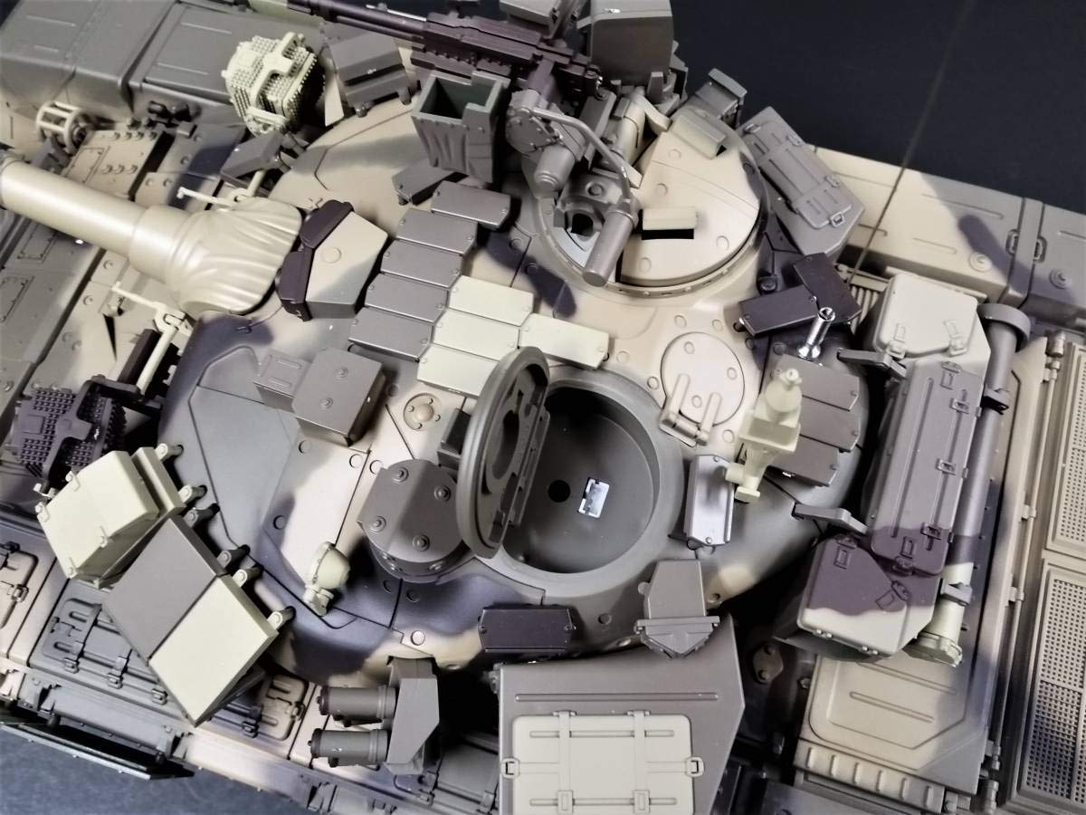 Amazon.co.jp: ヘンロン＃3839-1 1/16サイズ ロシアT-90型戦車ラジコン