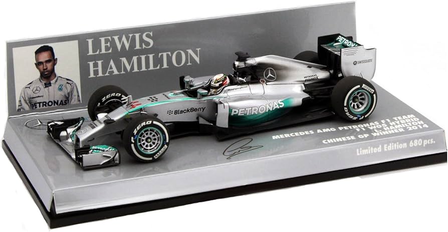 Amazon | ミニチャンプス 1/43 メルセデス AMG ペトロナス F1 チーム