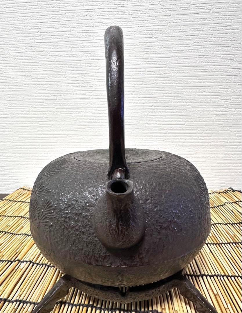 南部喜州 (及川 喜徳)造 鍛治打袋鉉 15型 南部鉄瓶未使用品 供箱等