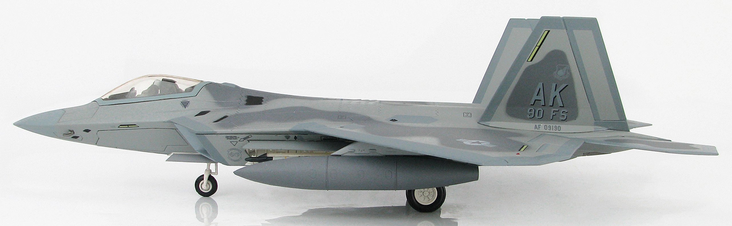 ホビーマスター F-22ラプター アメリカ空軍 第1戦闘航空団 第94戦闘