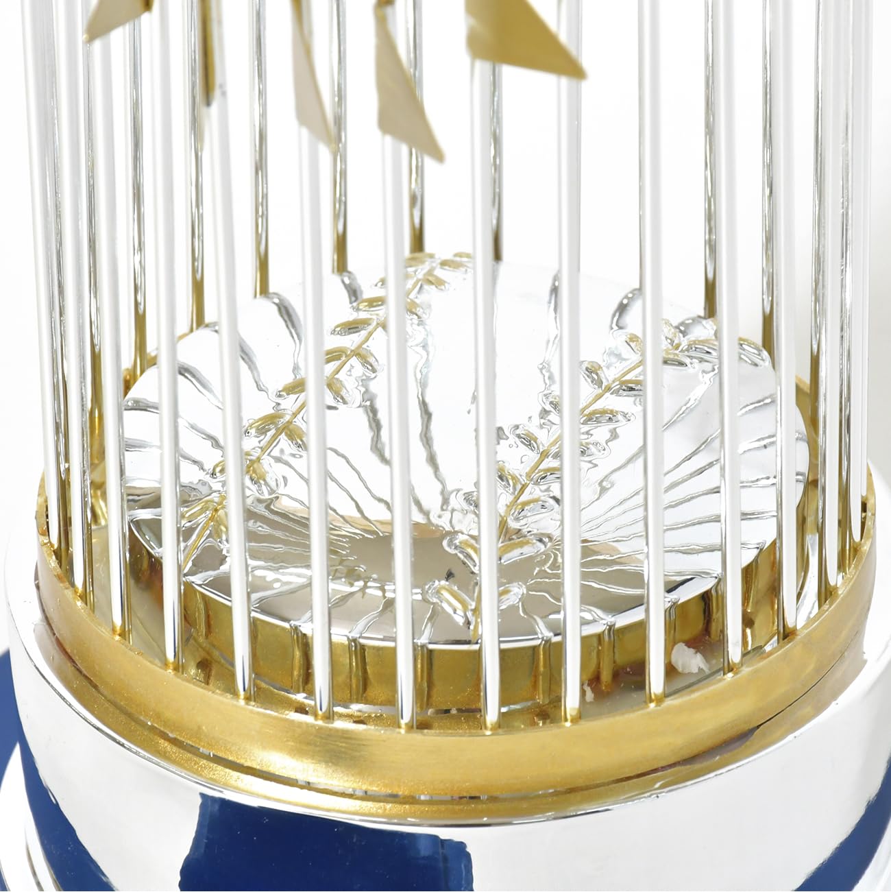 Amazon | ドジャース トロフィー ワールドシリーズ チャンピオン 2024