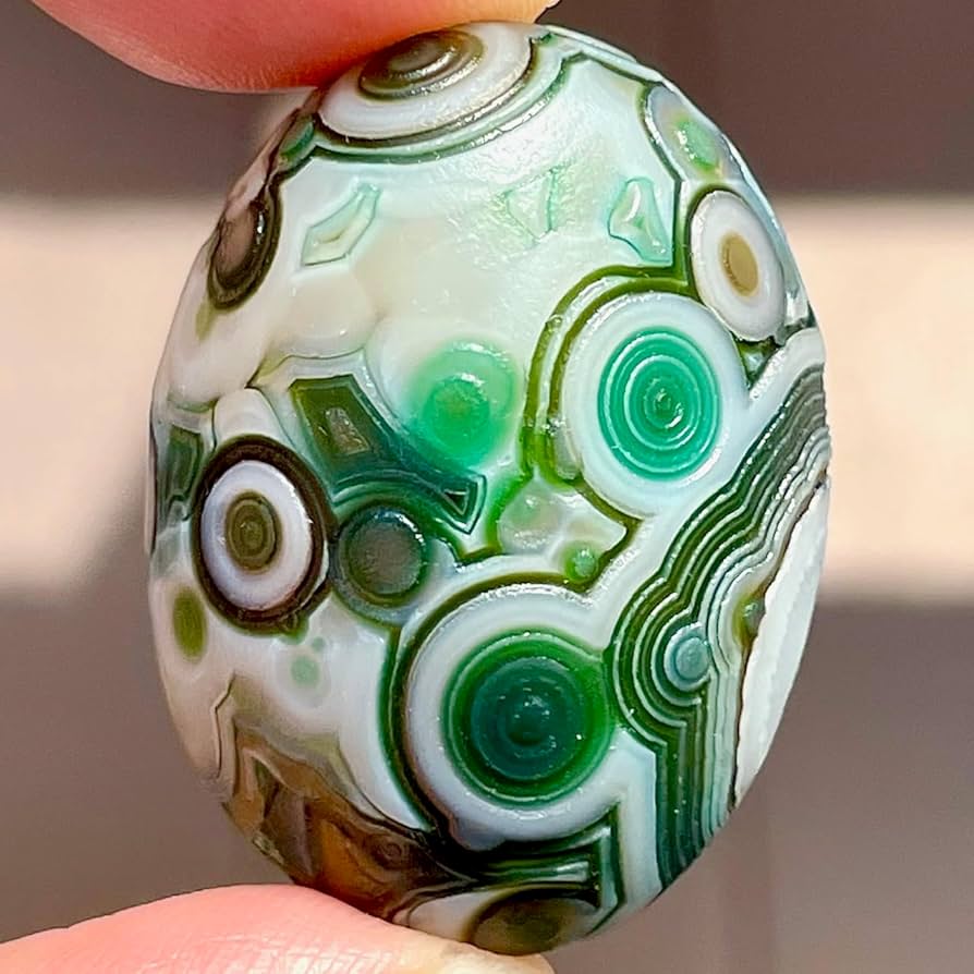 Amazon.co.jp: ゴビ瑪瑙 原石 S686 ゴビアゲート 火山湖 天眼石 天然石