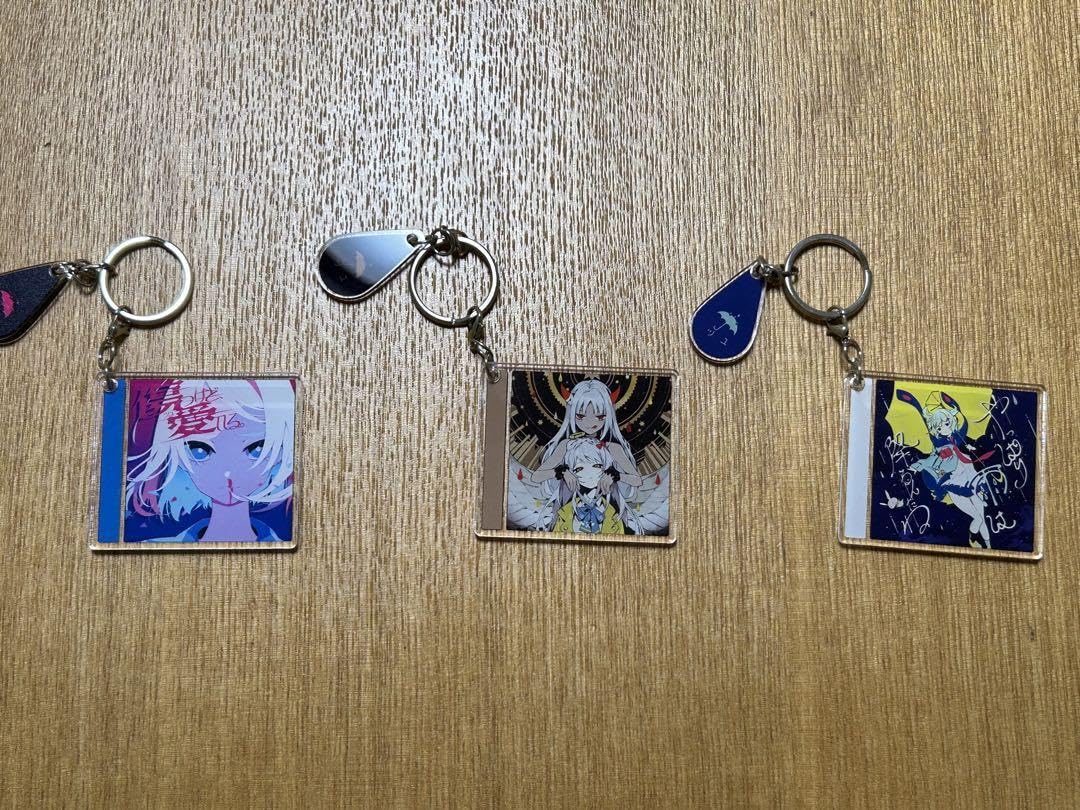 ツユ 泥の分際で私だけの大切を奪おうだなんて 2連アクリル