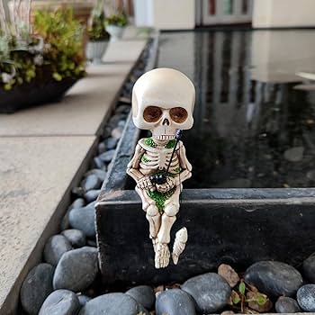 Amazon.co.jp: スカル置物 頭蓋骨 髑髏 骸骨 ガイコツ 釣り像 リアル