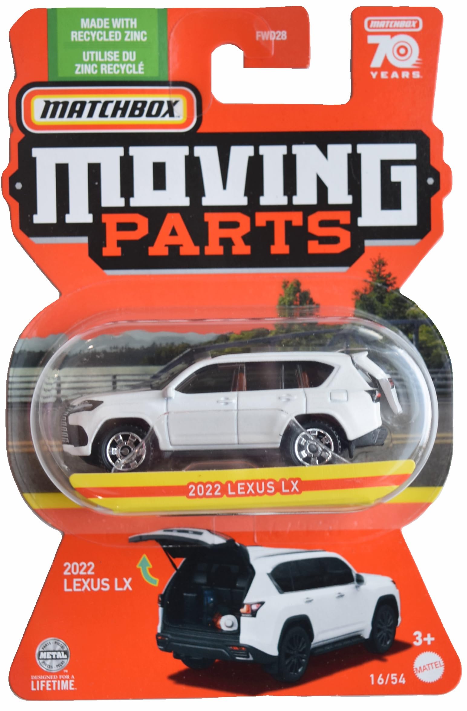 Amazon.com: Matchbox 2022 Lexus LX, Moving Parts 16/54 [White