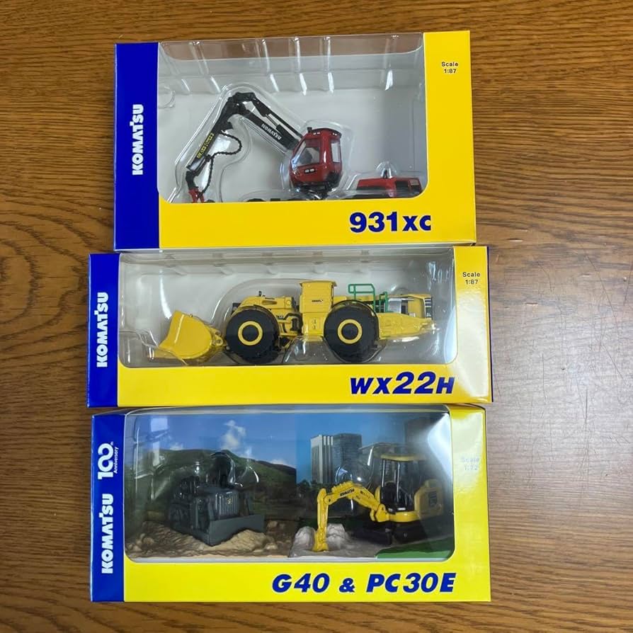 小松製作所 株主優待 オリジナルミニチュア 全期間 12台 2015ー2025年