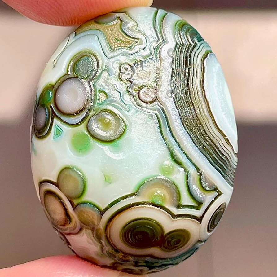 Amazon.co.jp: ゴビ瑪瑙 原石 S686 ゴビアゲート 火山湖 天眼石 天然石