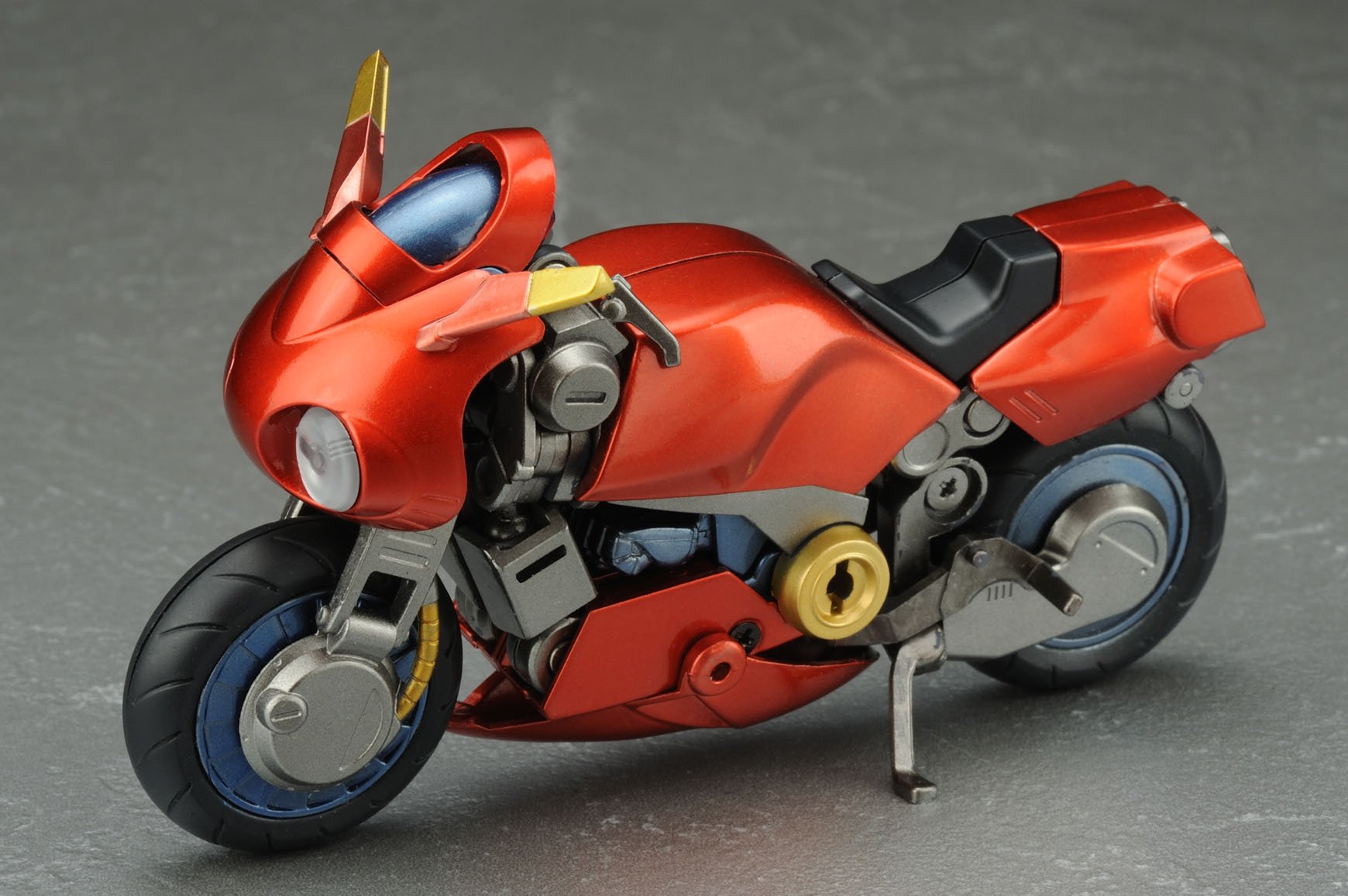 Amazon | 1/15 バブルガムクライシス 変形 モト スレイヴ(プリス