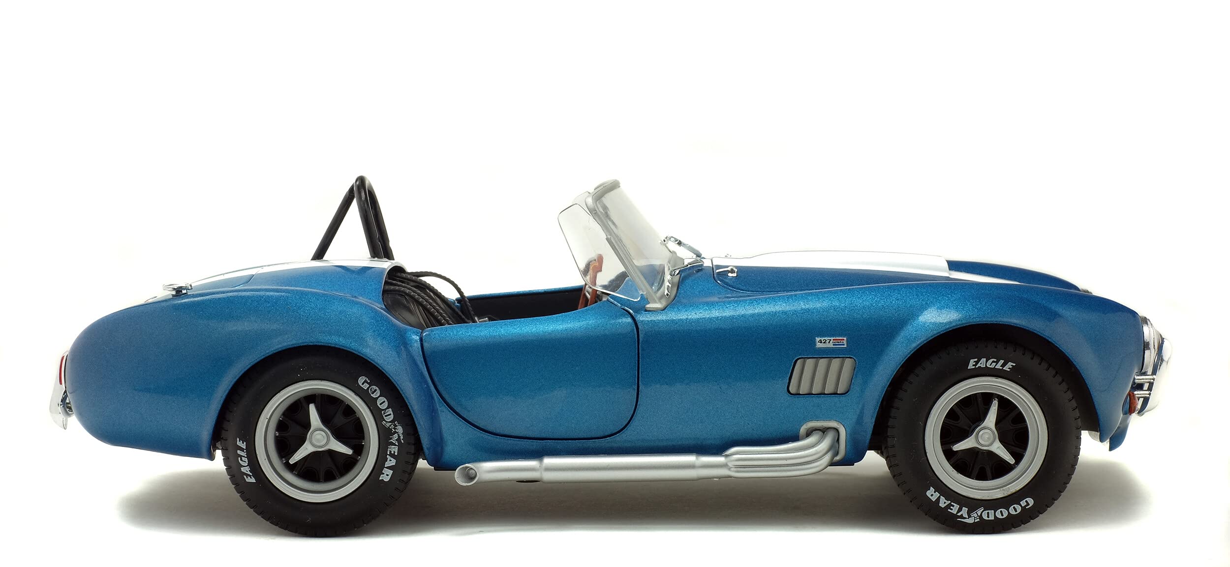 Amazon | ソリド シェルビー コブラ ミニカー 1/18 SHELBY COBRA 427 S