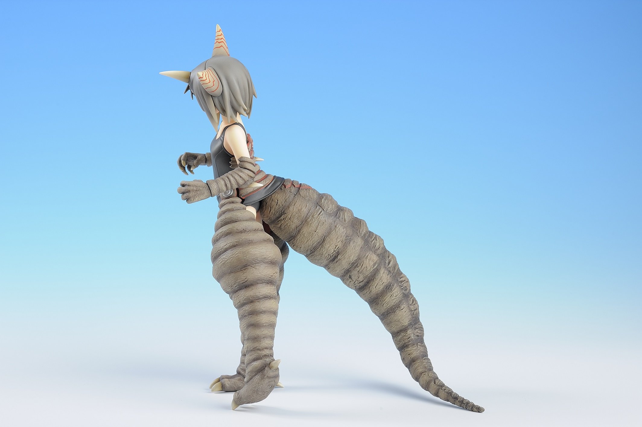 Amazon | ウルトラ怪獣擬人化計画 ゴモラ | フィギュア・ドール 通販