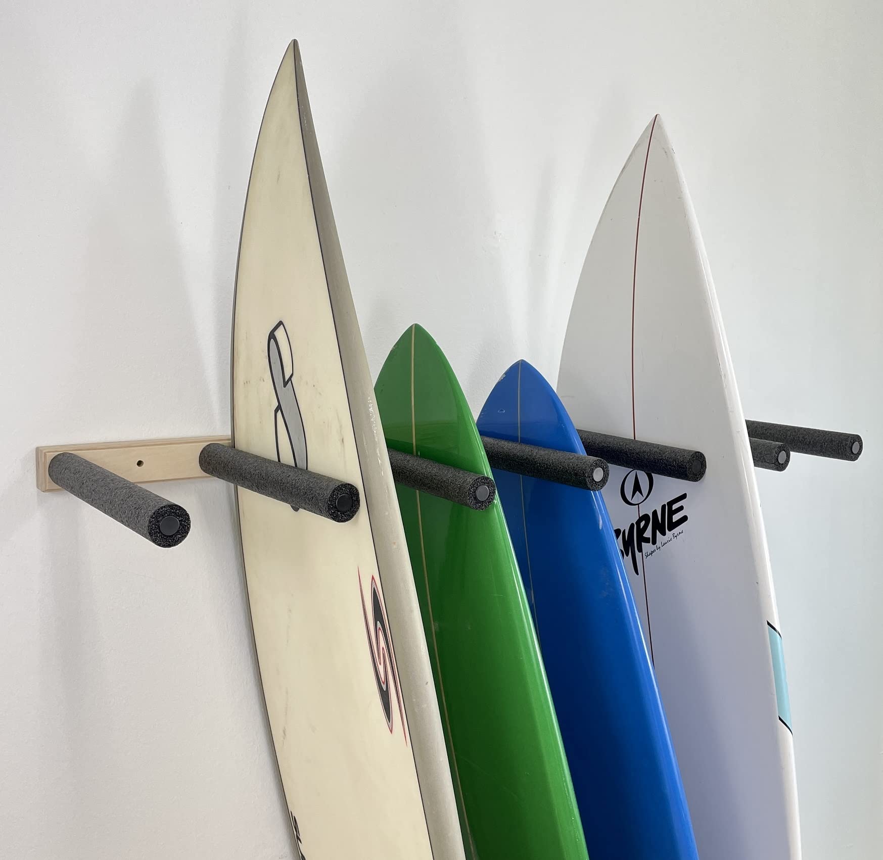 Amazon | 縦型サーフボード収納ラック – ボード6枚収納 | Pro Board