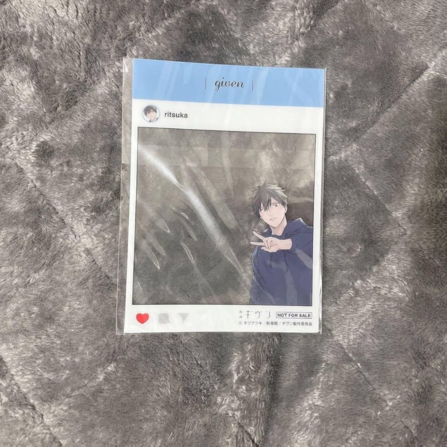 Amazon.co.jp: ギヴン 映画 前売り特典 上ノ山立夏 SNS風クリアカード