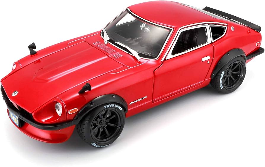 Amazon.com: Maisto 32611 1: 18 Design 1971 Datsun 240Z (Colors May