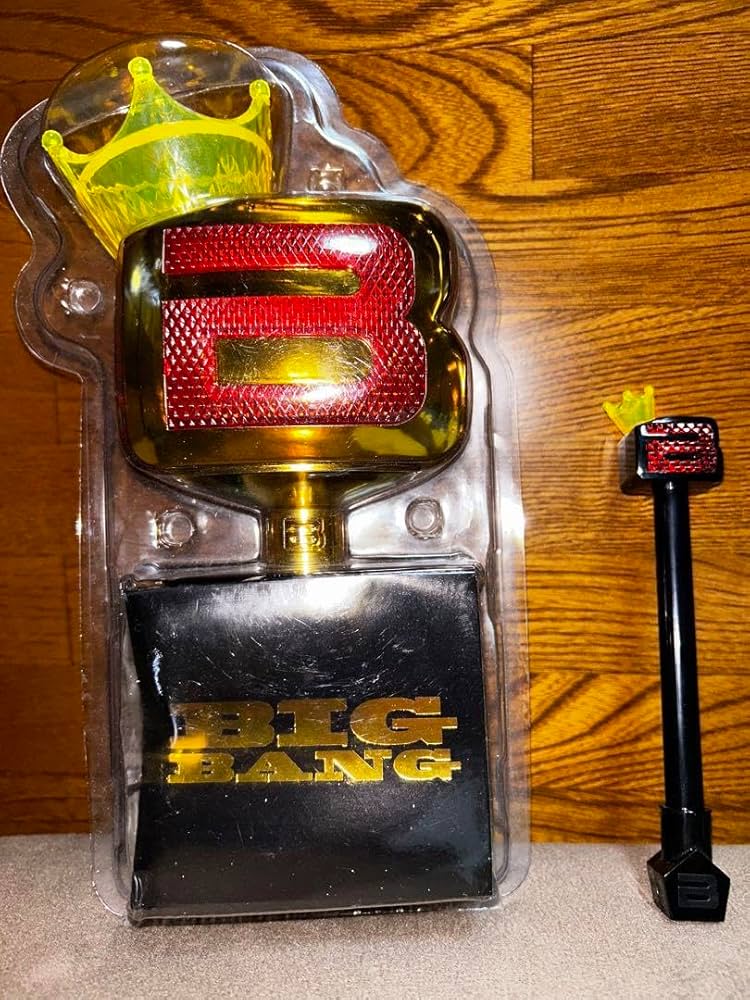 BIGBANG 王冠付きペンライト ブラック&ゴールド10周年ペンライト