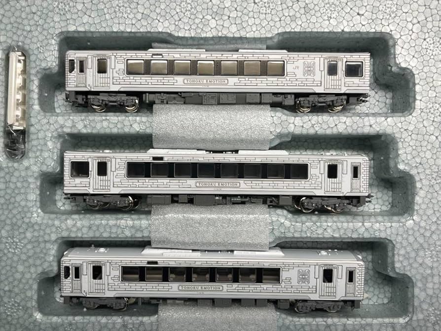 Amazon | KATO ラウンドハウス 10-936 キハ110系 東北エモーション