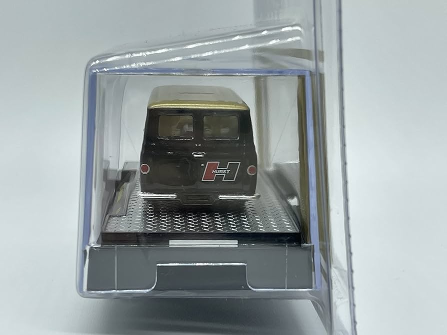 Amazon.com: M2 Machines 1963 Ford Econoline 1:64 Scale HS12 20-89