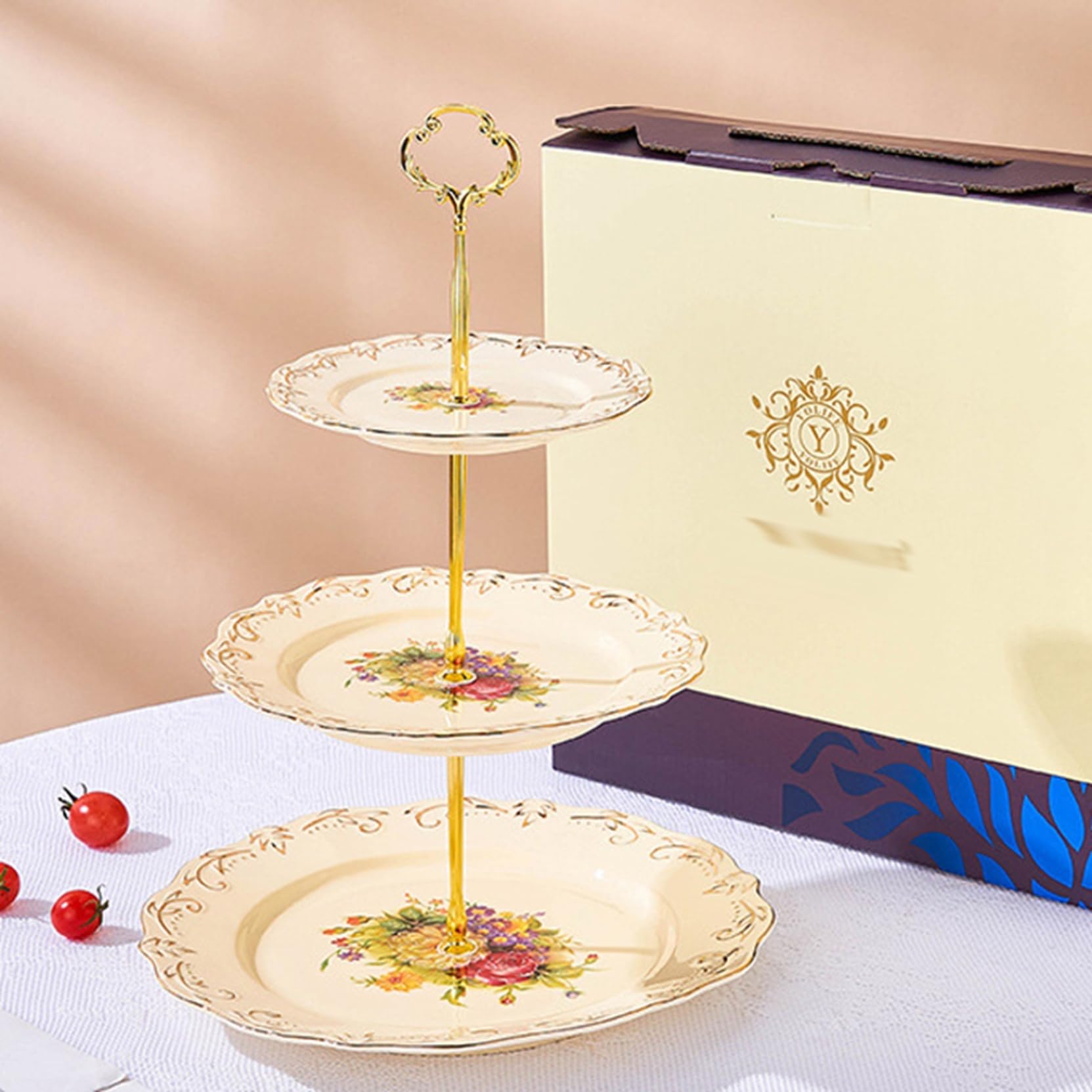 Amazon｜ケーキスタンド ローズ柄 バラ柄 浮き彫り 果物収納 菓子皿