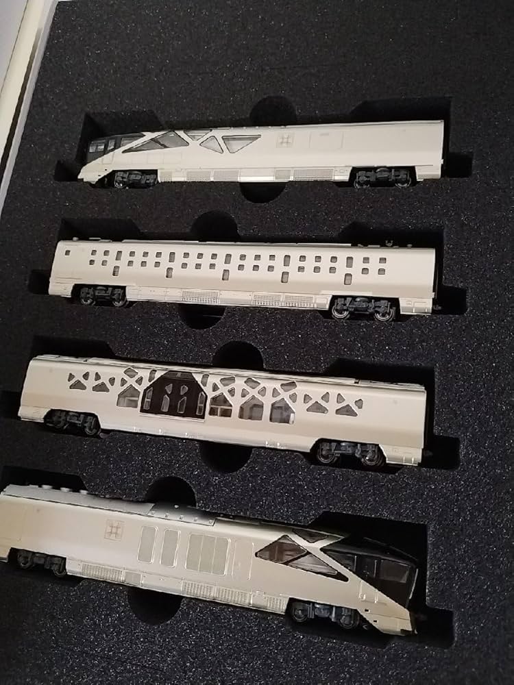 Amazon | KATO 10-1889 E001形 TRAIN SUITE 四季島 4両基本セット+ 10