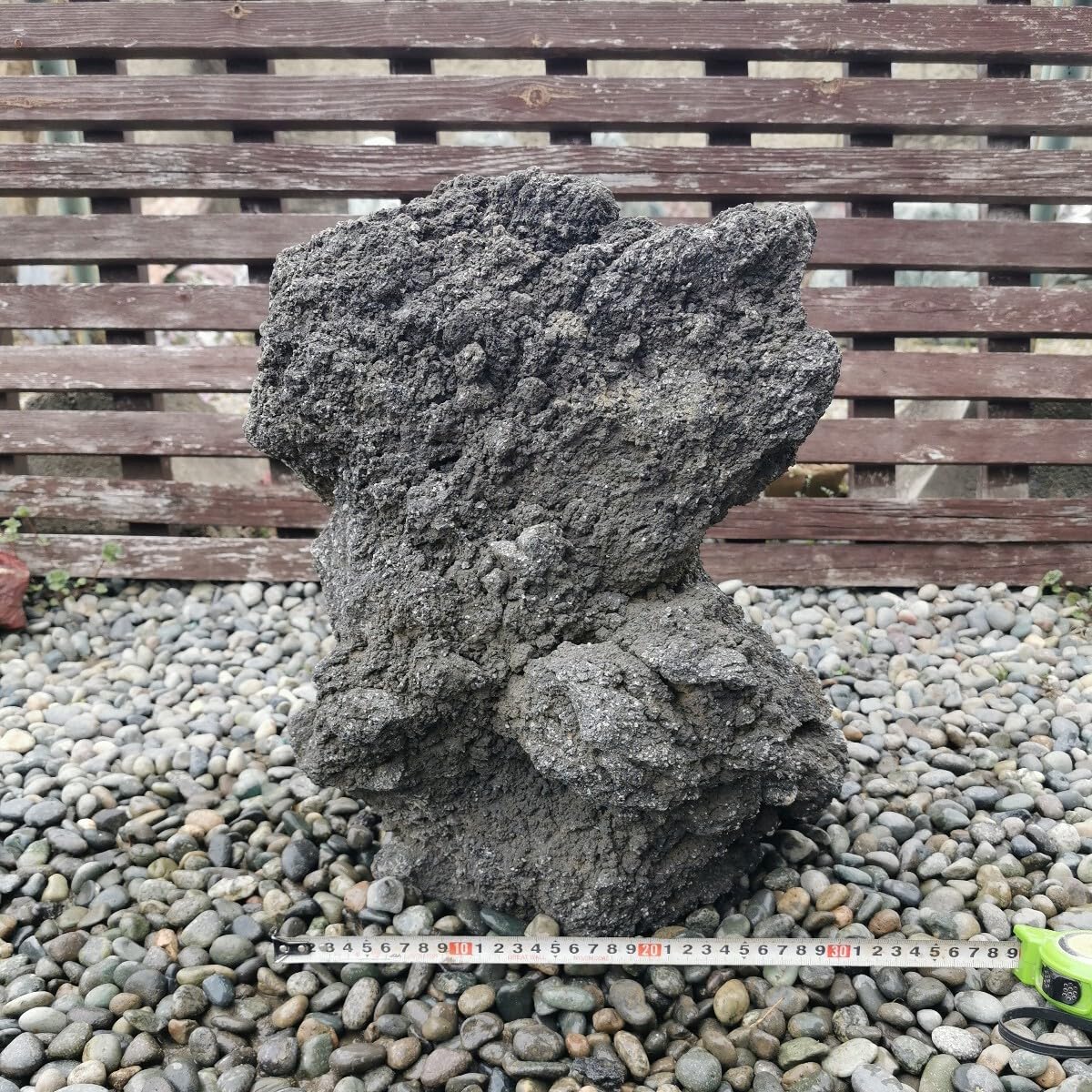 Amazon.co.jp: 富士溶岩石26.5キロ庭石鑑賞石石盆石水石灯籠庭坪庭盆栽