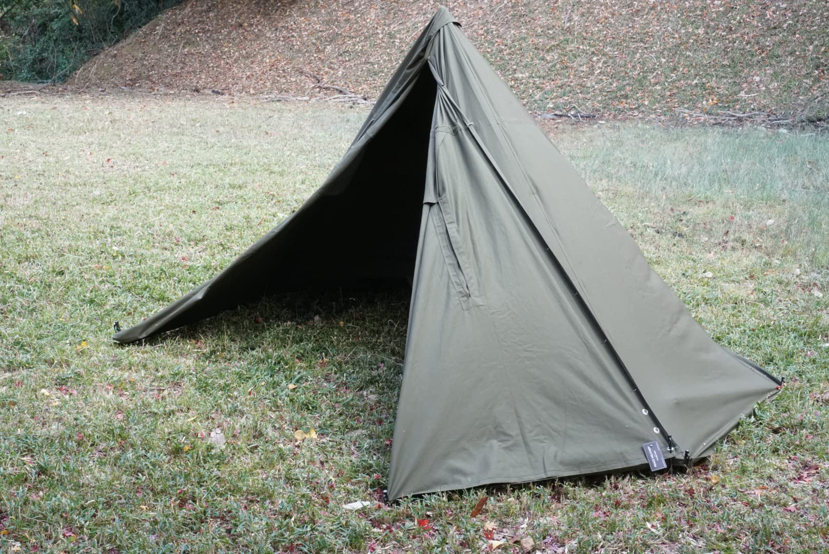 ポーランド軍幕 1984年製 タープ サイズ184cmハトメ2つおそらくサイズ2