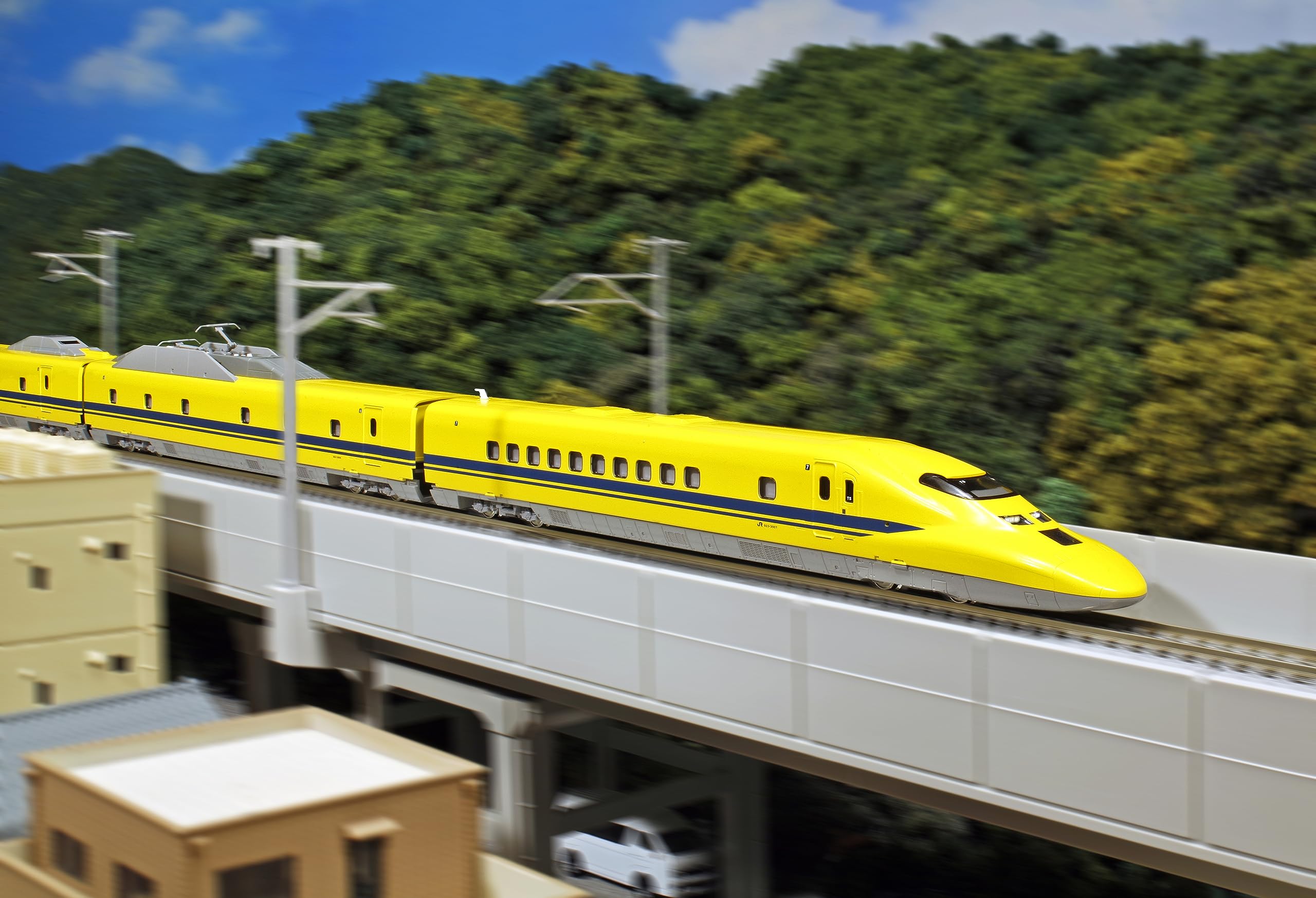 Amazon.com: KATO N Gauge 923 Type 3000 Series Doctor Yellow Basic