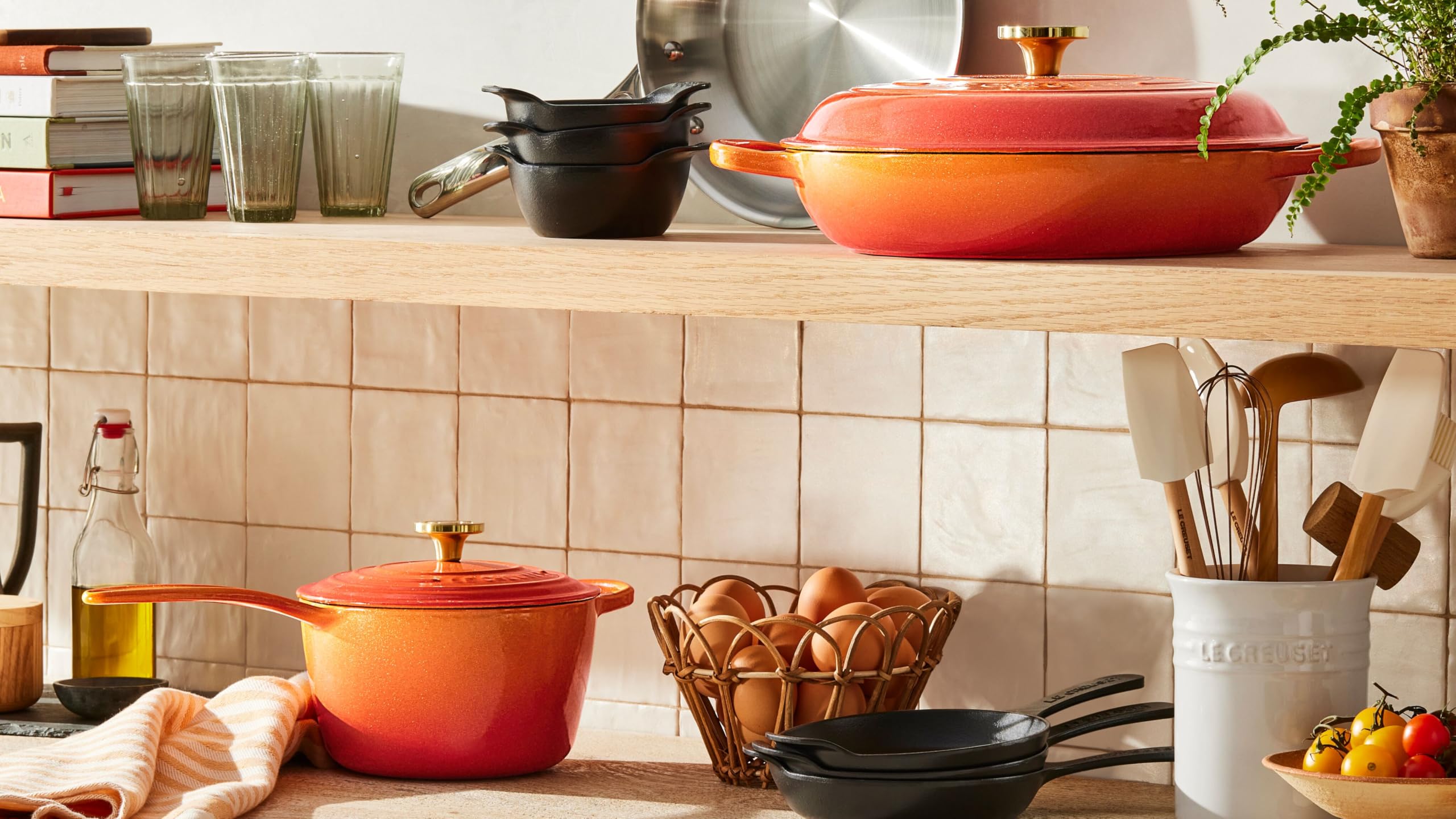 Amazon.com: Le Creuset Stoneware & Silicone 5pc. Utensil Crock Set