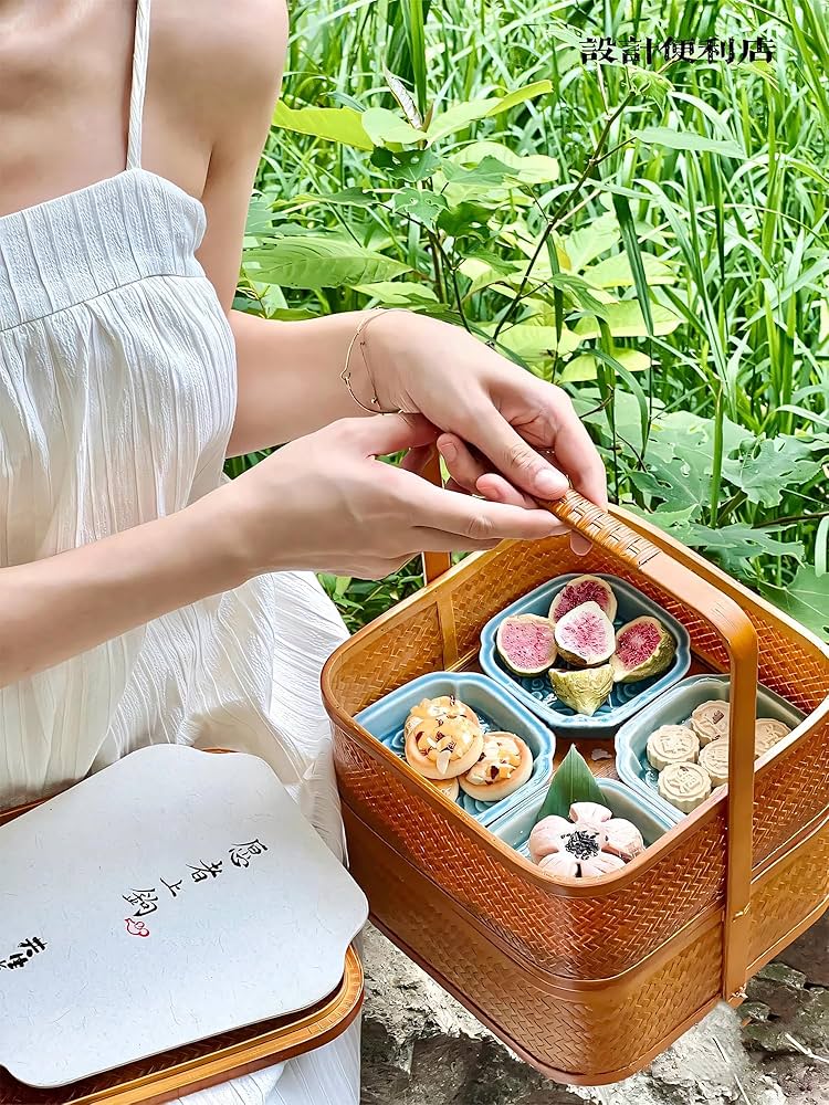 Amazon｜自然素材にこだわったかご 竹 かご ハンドル付き 二段 重箱