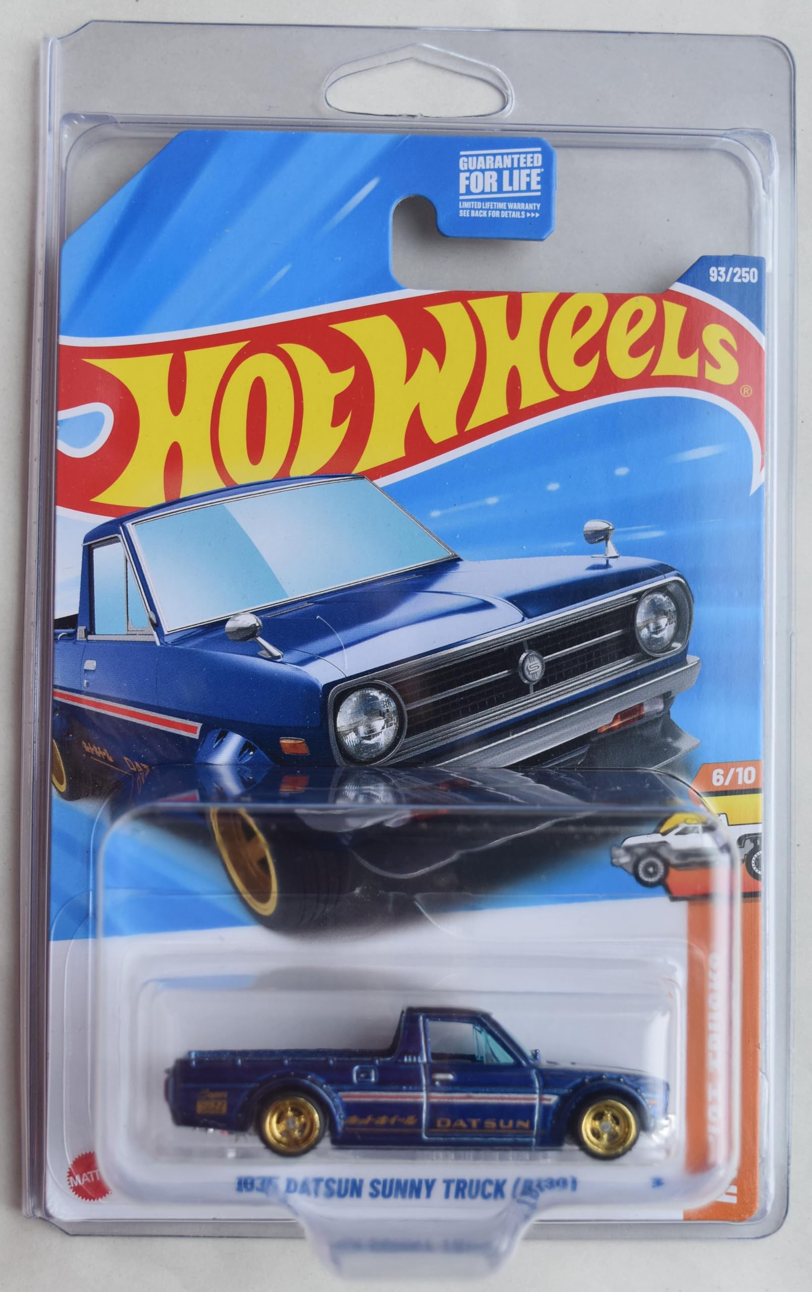Amazon.com: Hot Wheels Super Treasure Hunt 1975 Datsun Sunny Truck