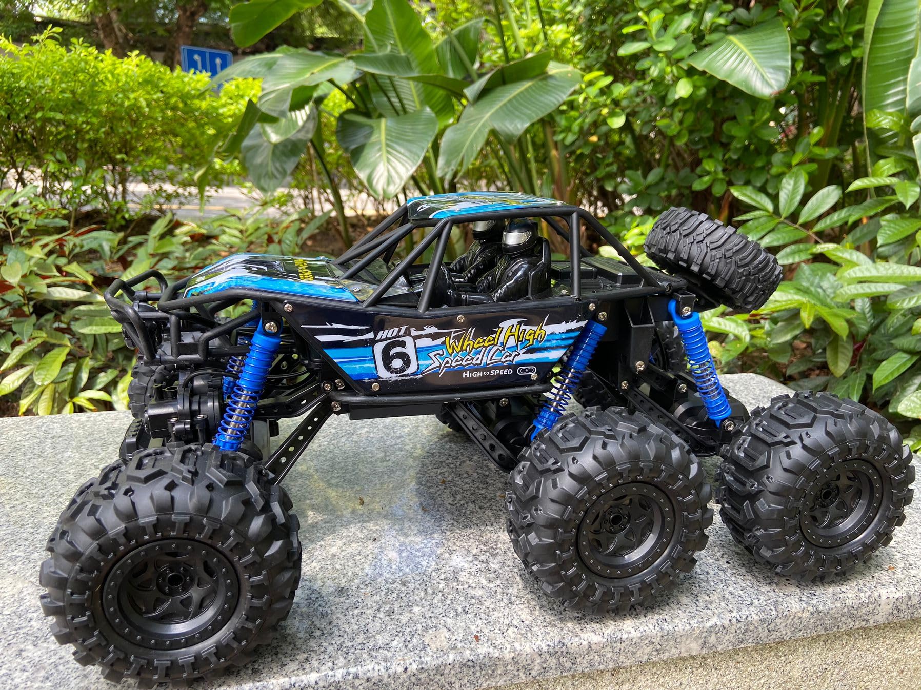 Amazon.co.jp: 超大型水陸両用リモコンオフロード車1：8 6輪駆動特大