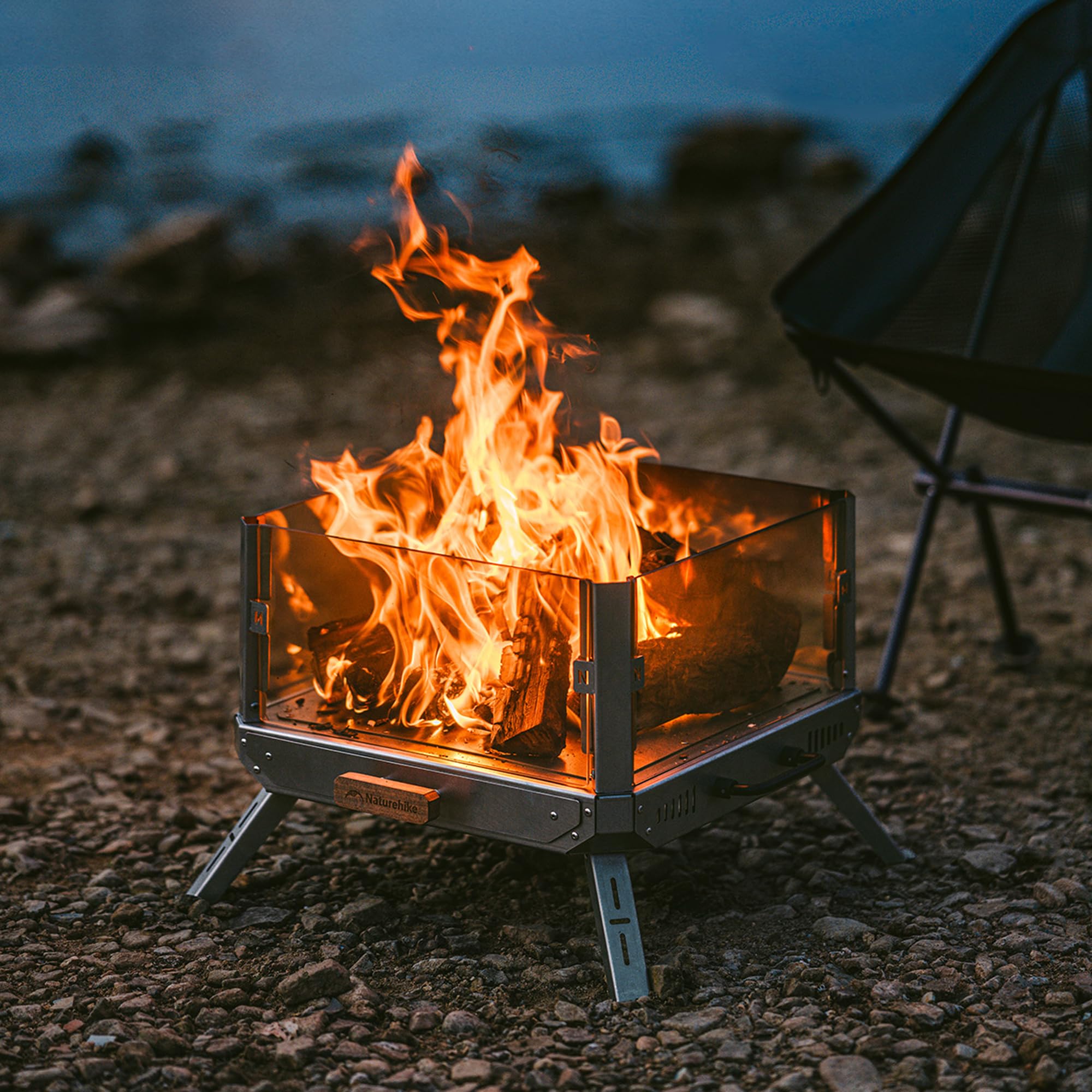 Amazon | Naturehike 焚き火台 一台多役 微晶耐熱ガラス 365*365mm
