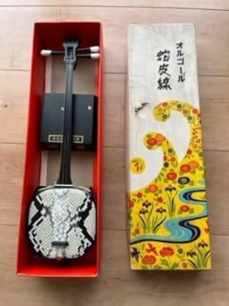 Amazon.co.jp: 蛇皮線 三味線 オルゴール アンティーク 骨董品 レトロ