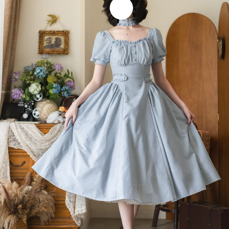 英国のお嬢様のクラシカルストライプワンピース - Ice Blue – ManusMachina
