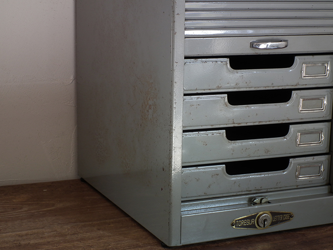 Y00038 工業系 シャッター付き 鉄製 7杯小引き出し 収納 ／ レトロ