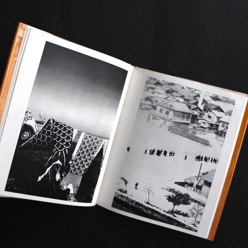 童暦 / Children the Year Around（Signed, With OBI） - 植田 正治