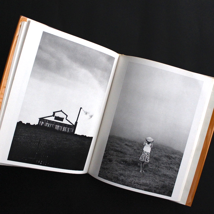 童暦 / Children the Year Around（Signed, With OBI） - 植田 正治